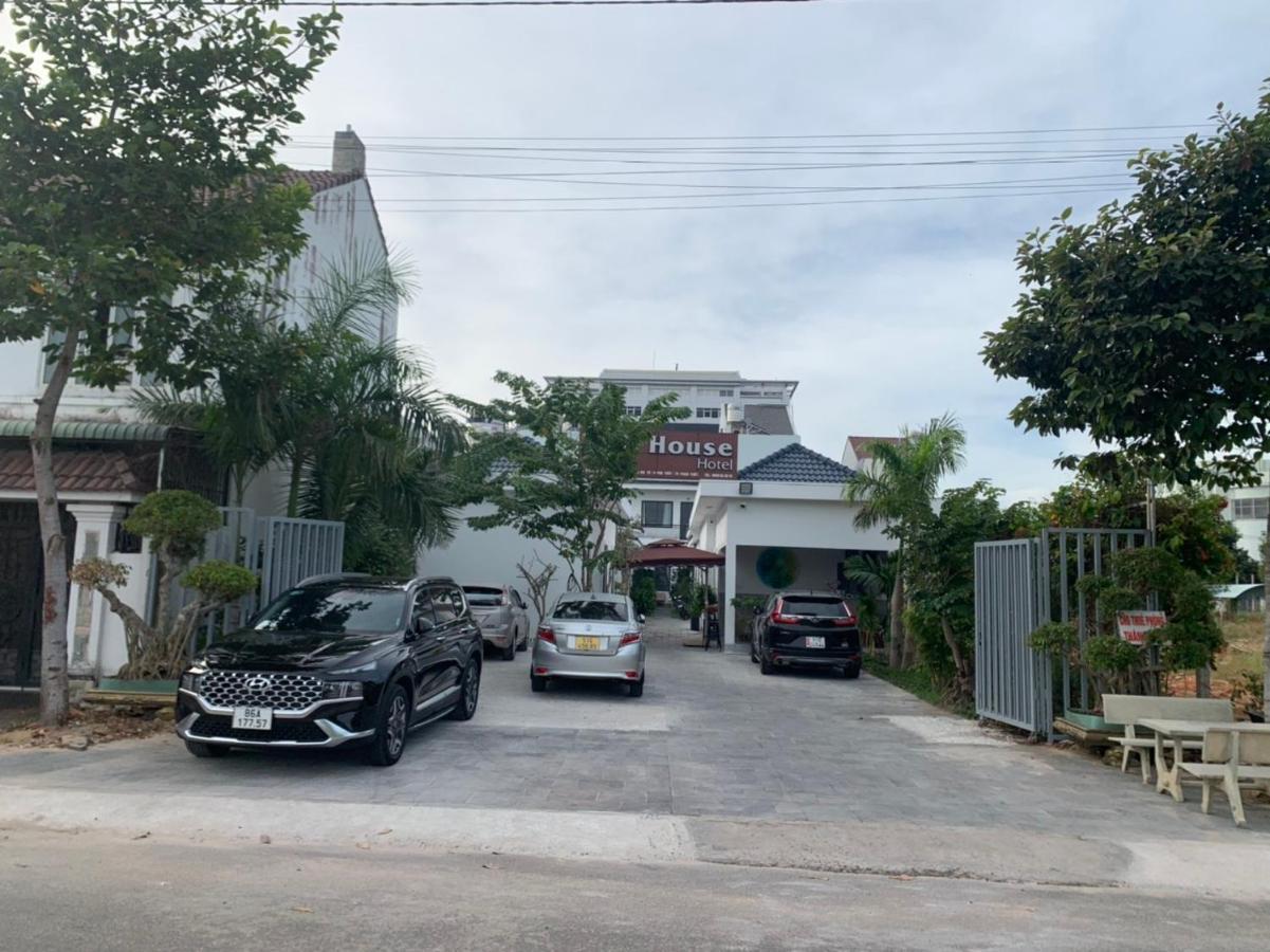 P'House Hotel Phan Thiet Exterior photo
